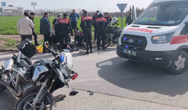 Kahramanmaraş'ta ehliyetsiz sürücü polislere çarptı: 2 polis yaralı