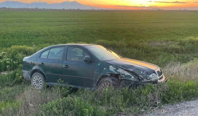 Karaman'da otomobiller çarpıştı: 3 yaralı
