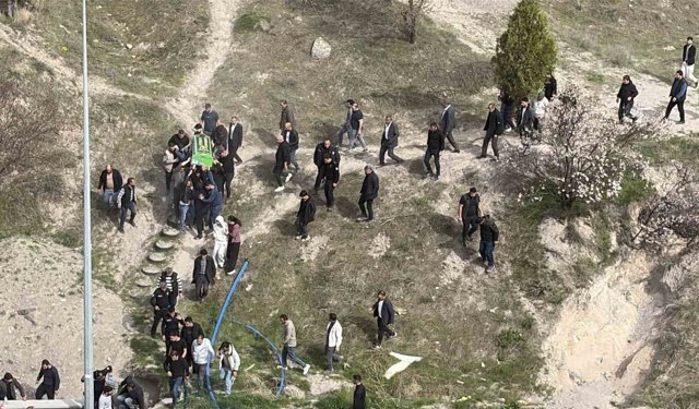 Kayıp olarak aranan genç, dağlık alanda ölü bulundu