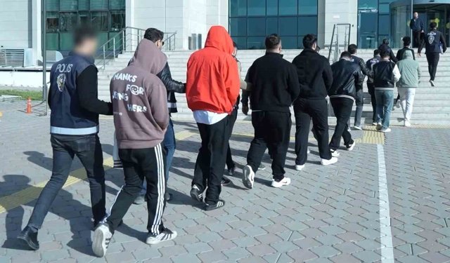 Kırıkkale'de 1,4 milyar liralık yasa dışı bahis vurgununa 8 gözaltı