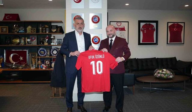 Kırkpınar Ağası Özünlü, Başkan Hacıosmanoğlu ve Başkan Vekili Otyakmaz'ı ziyaret etti