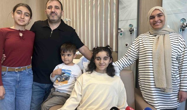 Organ bekleyen İzmirli genç kız için nefes kesen nakil