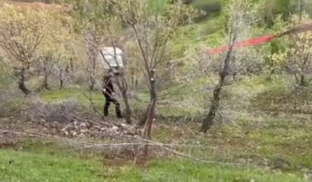 Siirt'te el freni çekilmeyen kamyonet uçuruma yuvarlandı