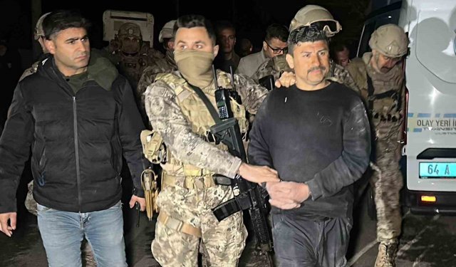 Uşak'ta görev başındaki polis ekiplerine pompalı tüfekle ateş açıldı: 2 polis yaralandı