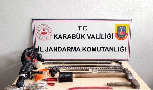 Uyuşturucu ve kaçak kazı operasyonunda 5 şüpheli yakalandı