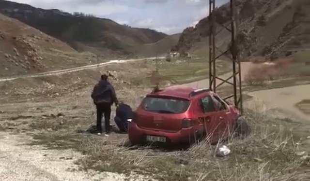 Yüksekova-Van kara yolunda kaza: 1 ölü, 1 ağır yaralı