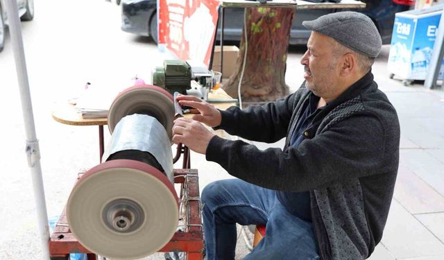 Aksaray'da bıçakçıların kurban mesaisi