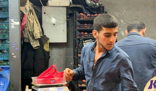 Ankara'da bayram öncesi alışveriş yoğunluğu Ulus Hali'ne de yansıdı