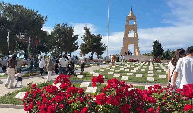 Çanakkale Savaşları'nın yaşandığı Tarihi Gelibolu Yarımadası'nda Kurban Bayramı yoğunluğu