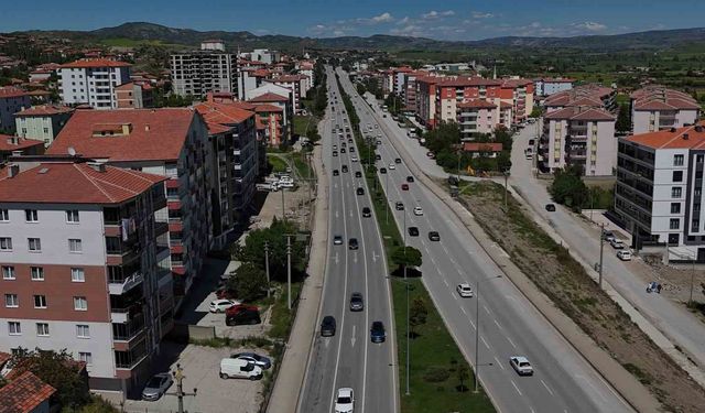 Çorum'da trafik tedbirleri araç yoğunluğunu azalttı