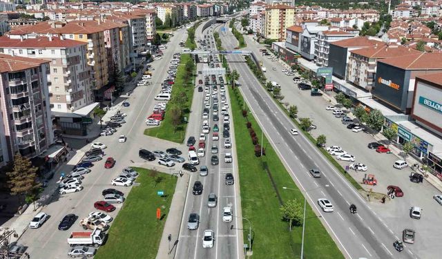 Çorum'da yollarda bayram dönüşü yoğunluğu