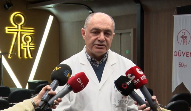 Dünyada bir ilk: Güven Hastanesi yapay zeka destekli mobil MR sistemini ameliyatta kullanıma sundu
