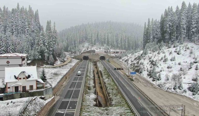 Ilgaz Dağı mayıs ayında beyaza büründü