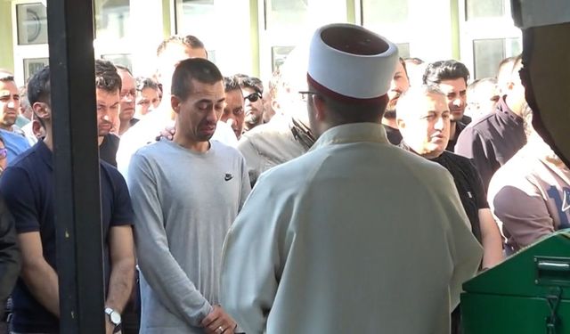 Kazada hayatını kaybeden Prof. Dr. İsmail Kır son yolculuğuna uğurlandı