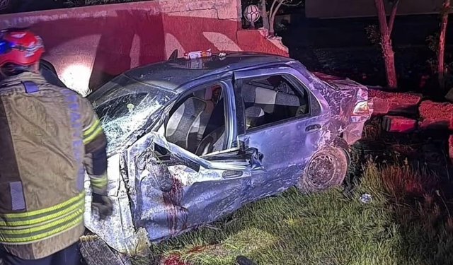 Muş'ta aynı otomobilde bulunan 4 kız kardeş kaza geçirdi: 1 ölü