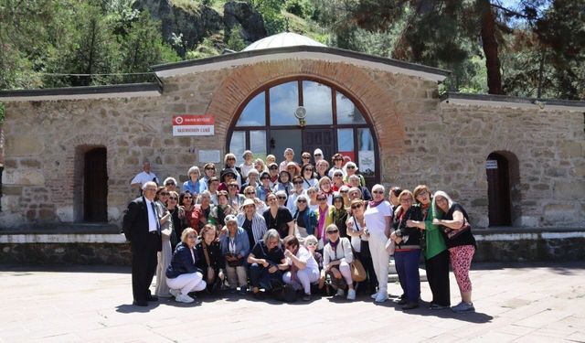 Nenehatun mezunları yarım asır sonra 'dünyanın merkezi' Çorum'da buluştu