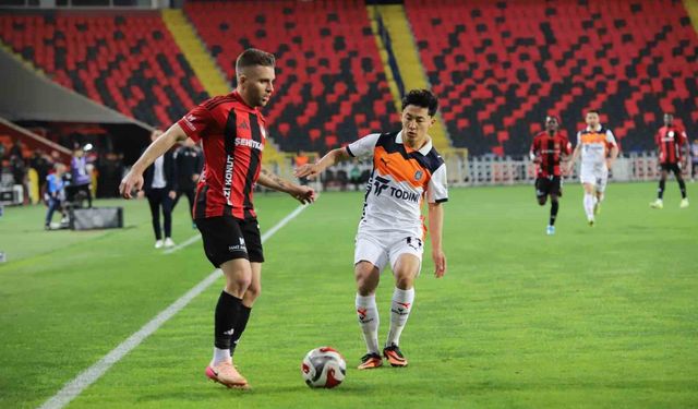 Trendyol Süper Lig: Gaziantep FK: 0 - RAMS Başakşehir: 1