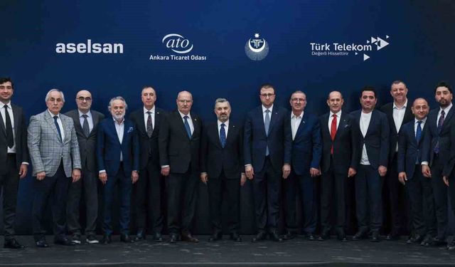 Türk Telekom CEO'su Şahin: 'Yerli ve milli haberleşme cihazı üretimi kırmızı çizgimizdir'