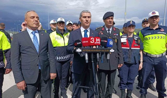 Vali Aktaş: 'Bayram tatili boyunca Afyonkarahisar'dan 5 milyondan fazla araç geçişi bekleniyor'