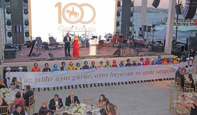 100. Gazi Koşusu Resepsiyonu'nda görkemli kutlama