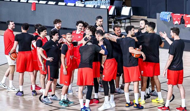 A Milli Erkek Basketbol Takımı, hazırlıklarını Antalya'da sürdürecek