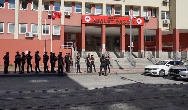 Adliye önünde cinayetle biten husumetin duruşması görüldü