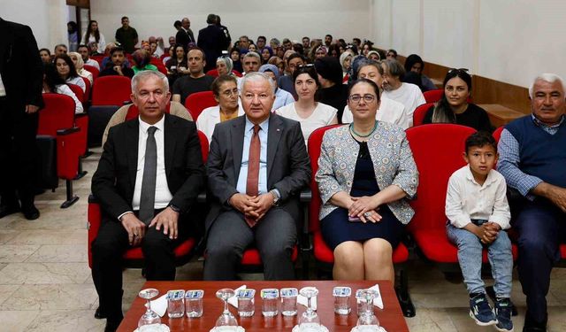 Aksaray'da okullarda velilere narkotik farkındalık eğitimi veriliyor