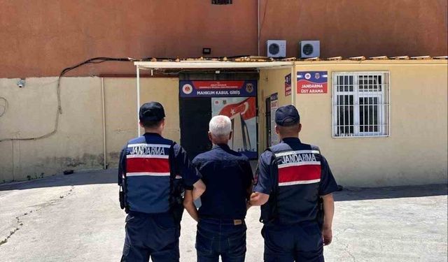 Çanakkale'de hakkında 26 yıl 5 ay 7 gün kesinleşmiş hapis cezası bulunan şüpheli yakalandı