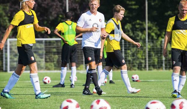 Dirk Kuyt, 11 yıl sonra Fenerbahçe'ye döndü