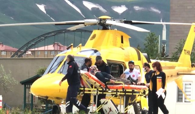 Erzurum'da zamana karşı yarış: Kalp krizi geçiren hasta ambulans helikopterle hastaneye yetiştirildi