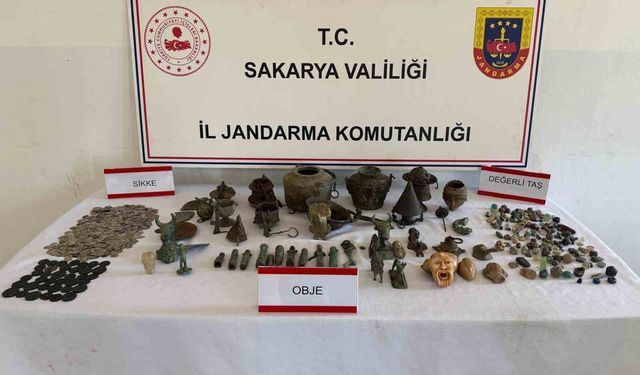 Evini kaçak müzeye dönüştüren şahıs yakalandı