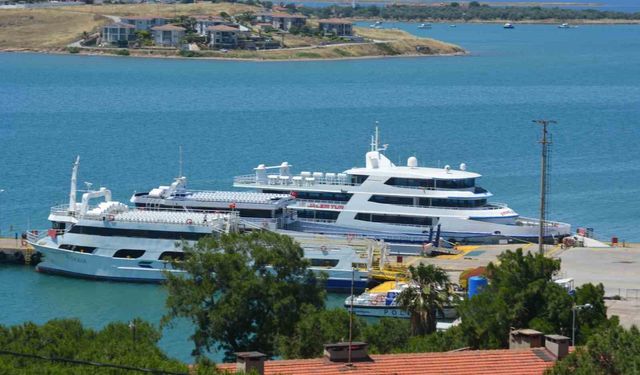 Kurban Bayramı, Ayvalık-Midilli hattında turizmcilerin yüzünü güldürdü