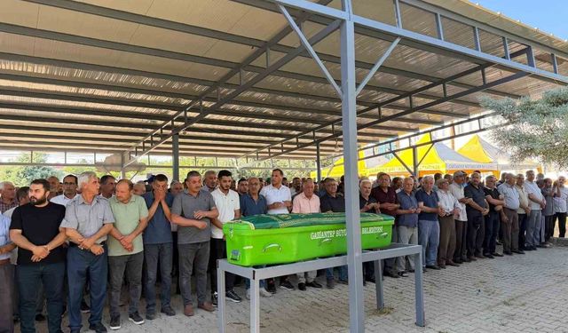 Sınava giderken kazada ölen genç toprağa verildi