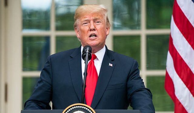 Trump: "İran Gemileri Hedef Almaya Devam Ederse Sonuçları Ağır Olur"