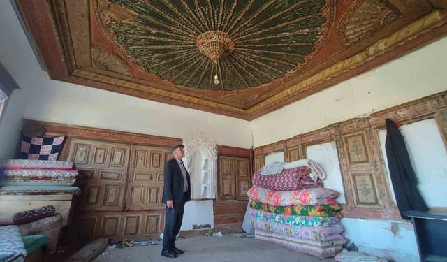 200 yıllık Karacabey Konağı ve tarihi hamamı ilgi bekliyor