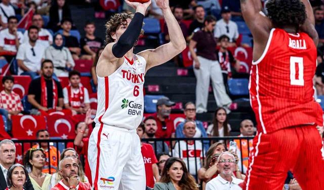 A Milli Erkek Basketbol Takımı, grubu yenilgisiz tamamladı