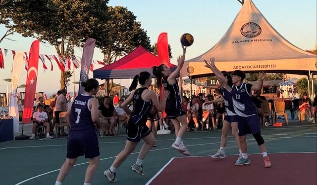 Akçakoca'da 3x3 sokak basketbolu şampiyonları Bolu ve Muğla oldu