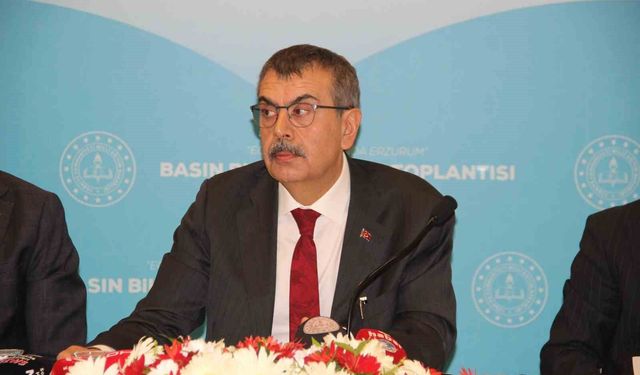 Bakan Tekin: 'Hedefimiz 19 Ağustos'ta kazmanın vurulmasını sağlayacak takvimi hayata geçirmek'