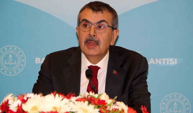 Bakan Tekin: 'Özel okullarda öğretmenlerin ortalama maaşı 40 bin lira'