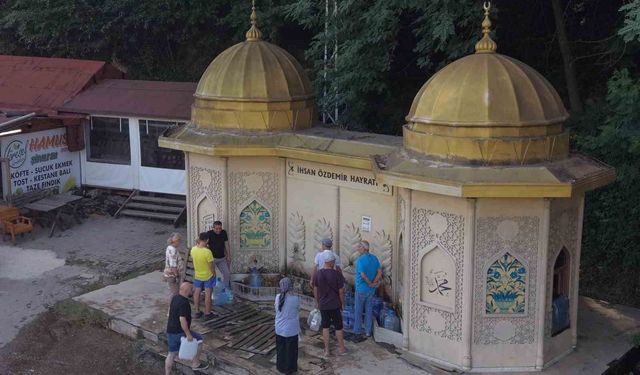 Bu su için şehir dışından geliyorlar