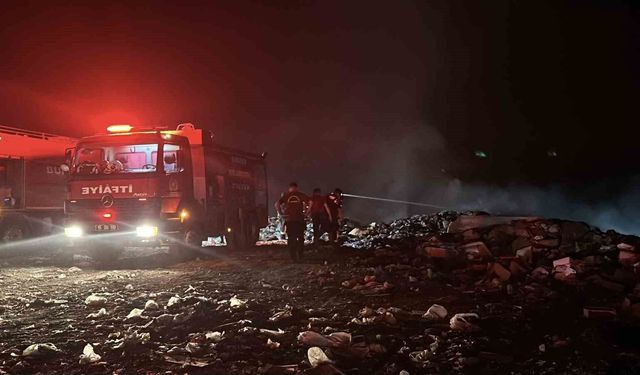 Burdur'da çöp depolama alanında yangın