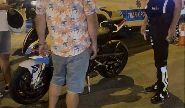 Çorlu'da akrobatik hareketler yapan motosikletliye ağır ceza
