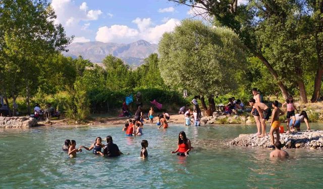 Doğanın içinde ücretsiz tatil: Tağar Çayı ünlü tatil beldelerini aratmıyor