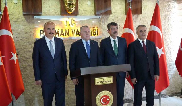 Gençlik ve Spor Bakanı Osman Aşkın Bak Batman'da