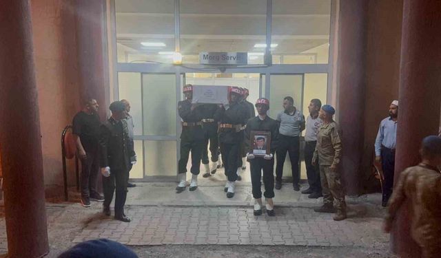 Hakkari'de hayatını kaybeden Yüksel Işık'ın cenazesi askeri törenle Bursa'ya uğurlandı