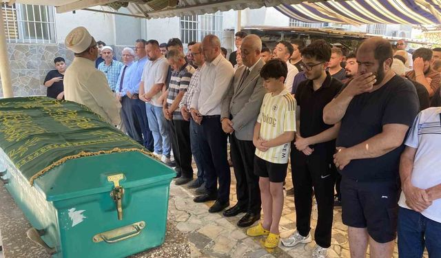 Kalbine yenilen eğitimci son yolculuğuna uğurlandı