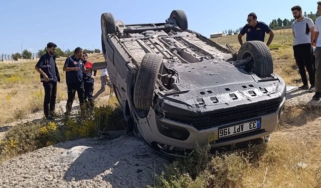 Kamyonet takla attı: 4 yaralı