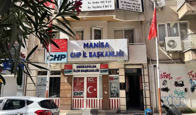 Manisa CHP İl Başkanlığı'nda kavga: 1 yaralı