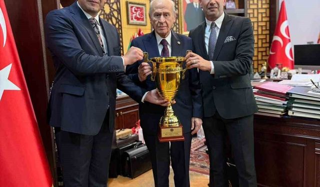 Türk Boks Federasyonu'ndan MHP Genel Başkanı Devlet Bahçeli'ye ziyaret