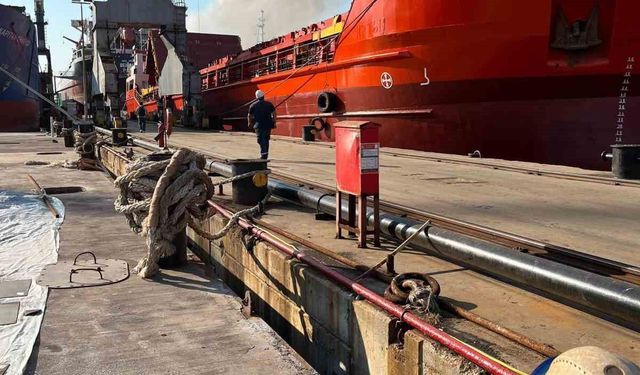 Yalova'da tersanedeki gemide patlama